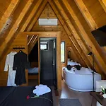 Thethi Villa