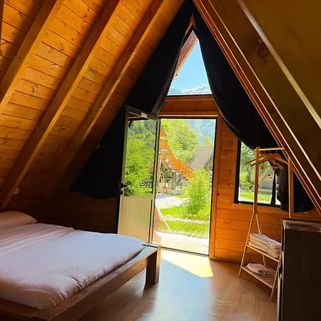 Villa Thethi *
