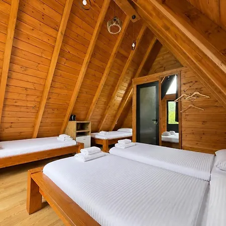 Villa Thethi